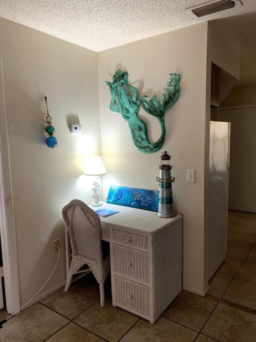 Professor Rousseau's Mermaid Lagoon * Crystal River